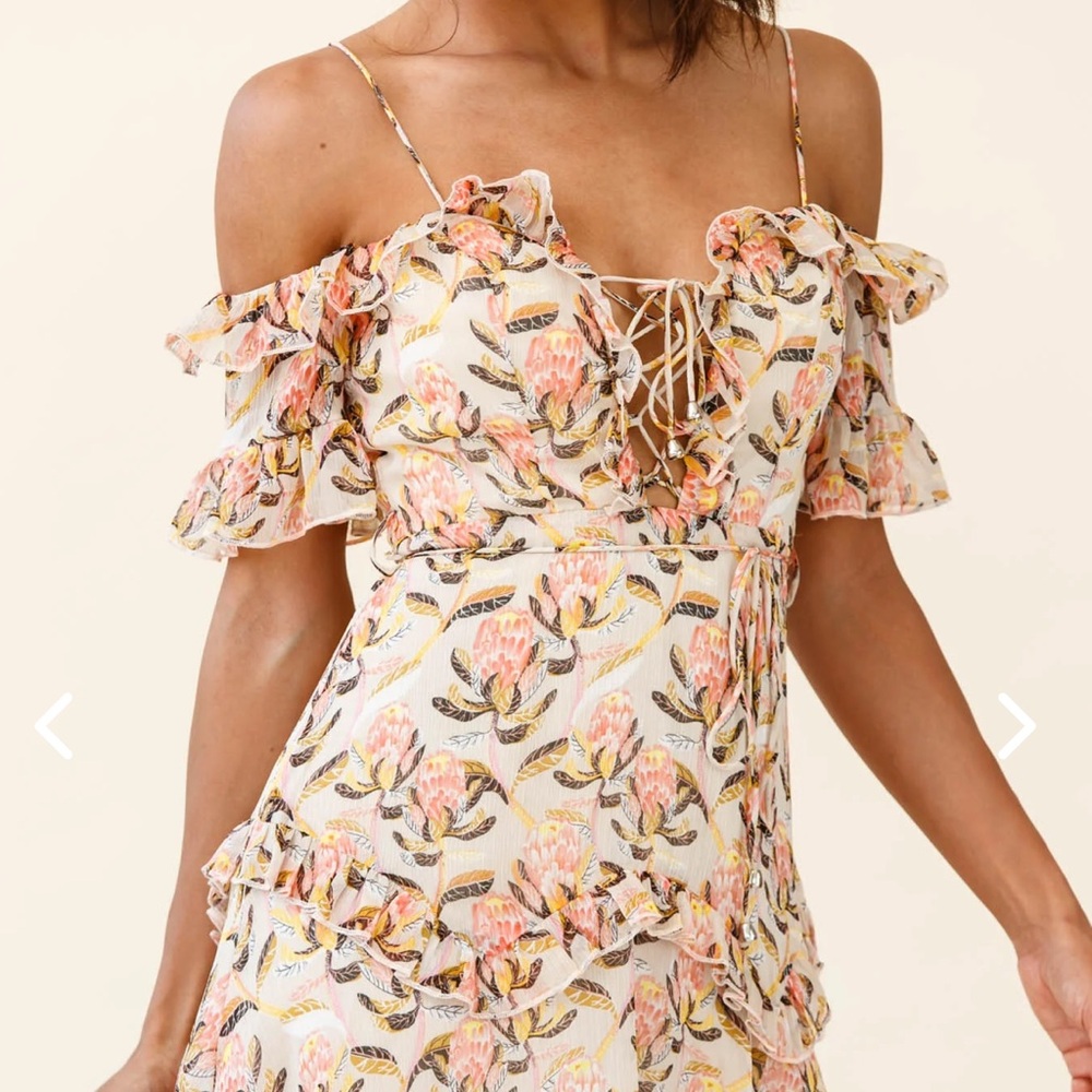 Selfie Leslie Saints + Secrets Nude Pink Maranda Bardot Lace Up Bust Dress S - Picture 2 of 9